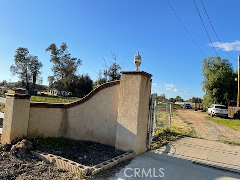 20646 Markham Street Perris, CA 92570 - Photo 5 of 7 a view of a terrace with a bench