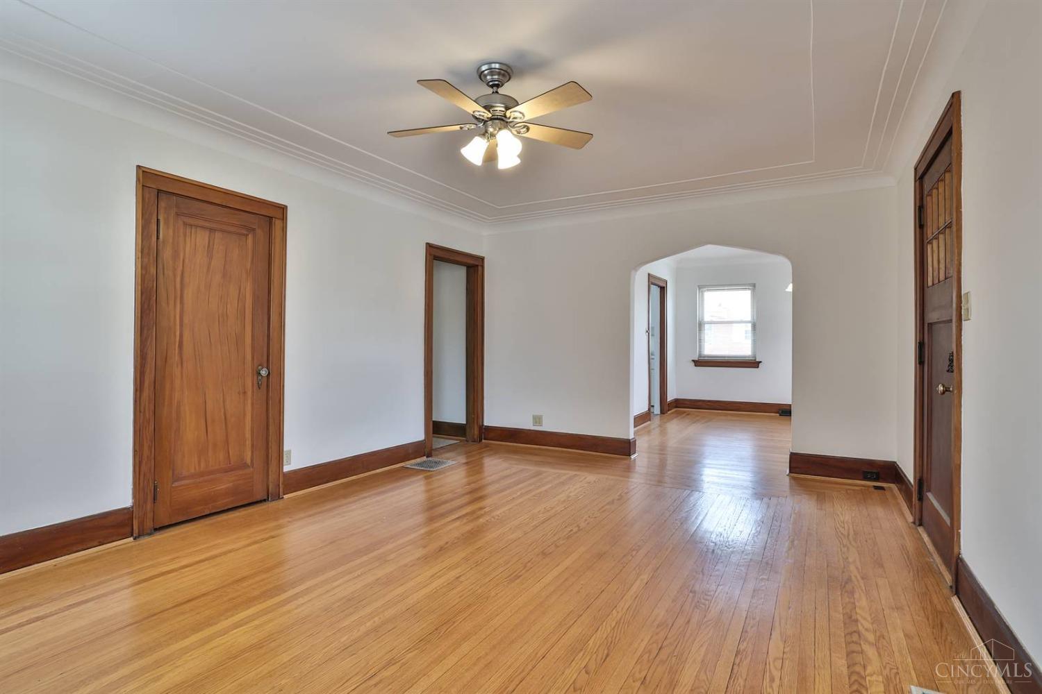 5121 Ralph Avenue Cincinnati, OH 45238 - Photo 8 of 50 Gallery Image 8