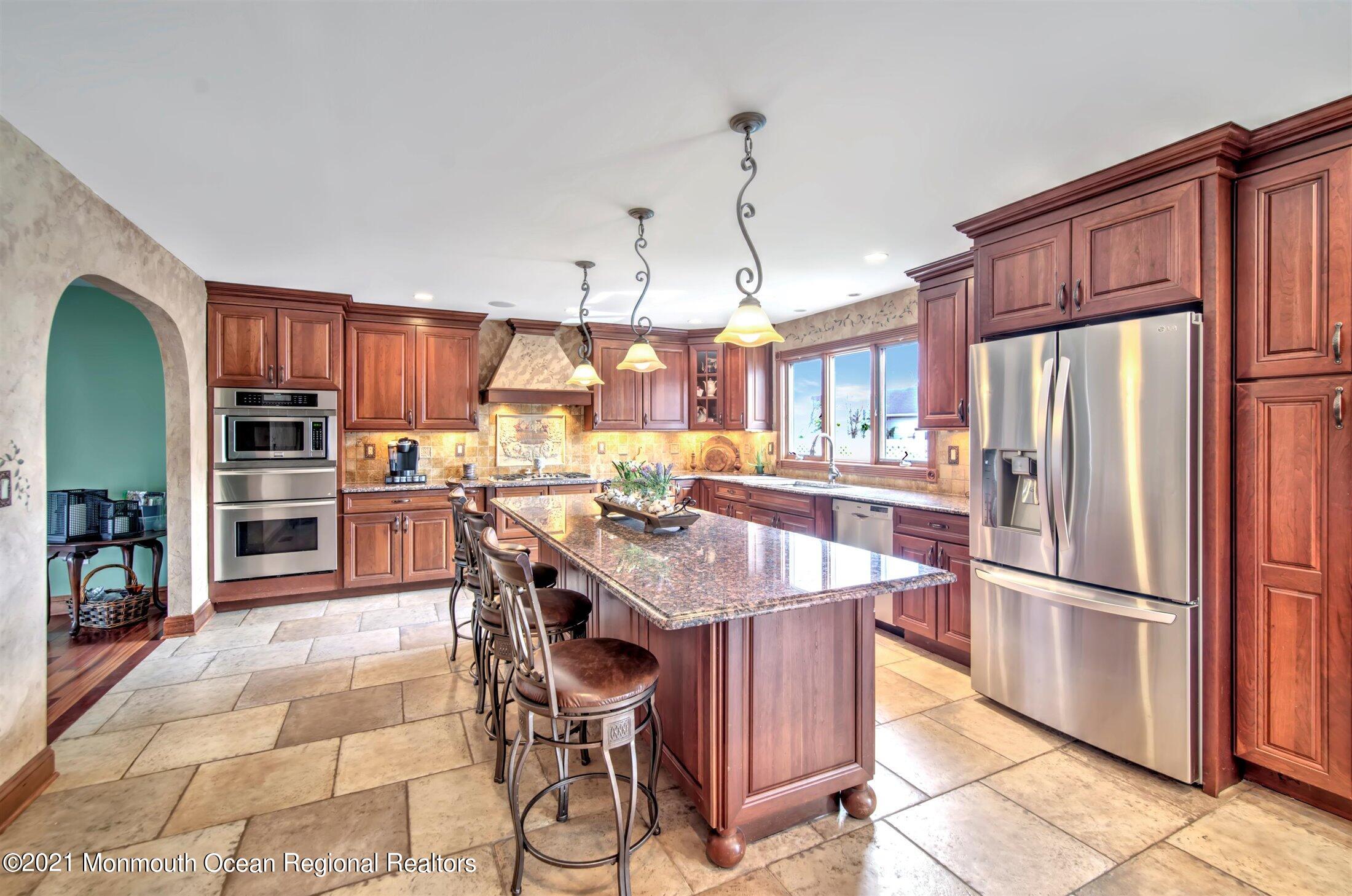9 Yosemite Road Howell, NJ 07731 - Photo 22 of 50 24-KITCHEN