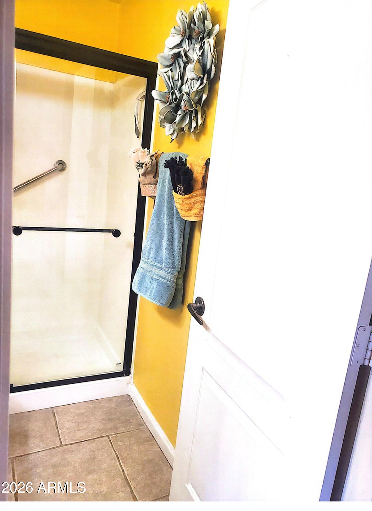 11508 East Cholla Road Mesa, AZ 85207 - Photo 13 of 22 Cholla full bath downstairs another view