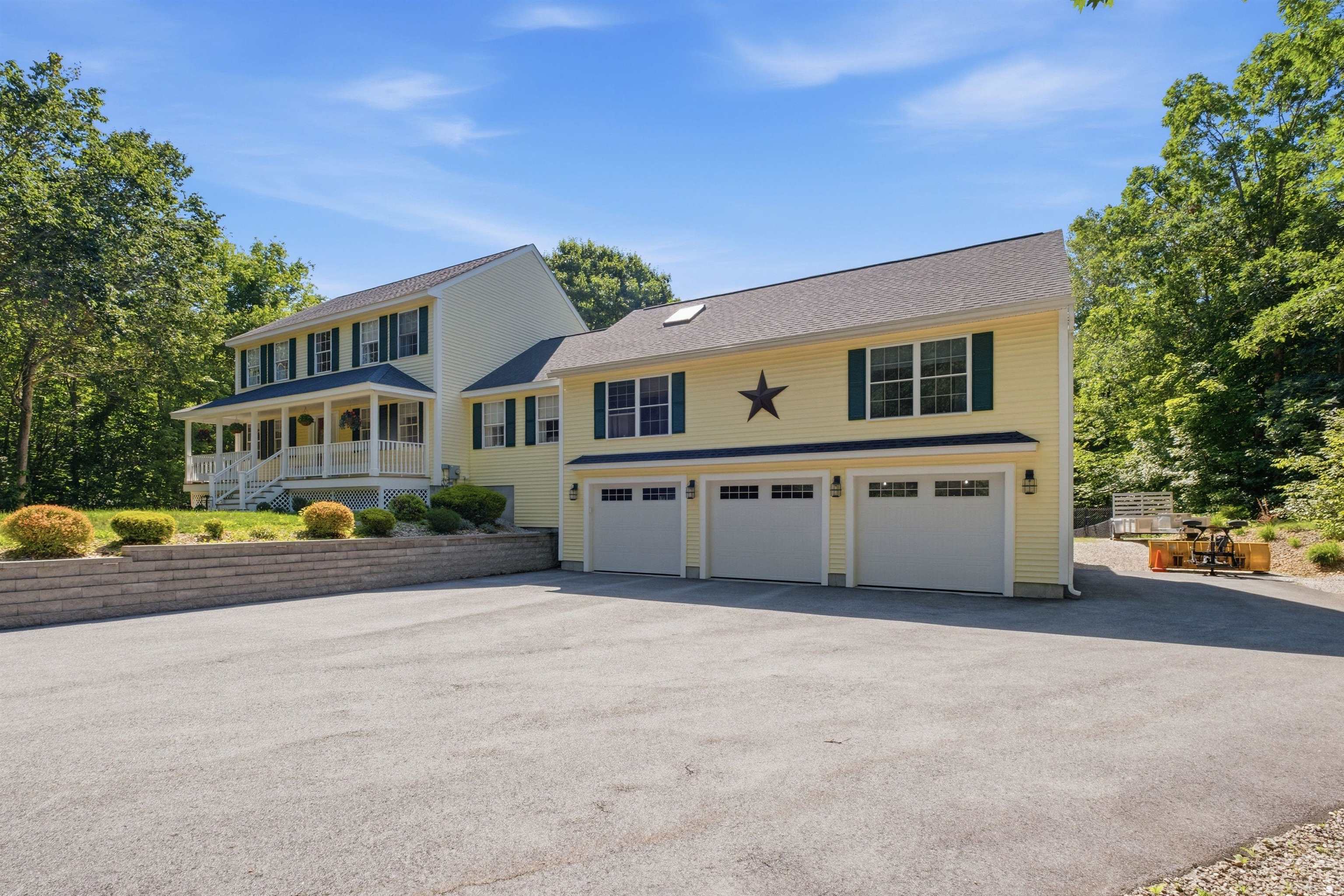 125 Walnut Hill Road Derry, NH 03038 - Photo 1 of 60
