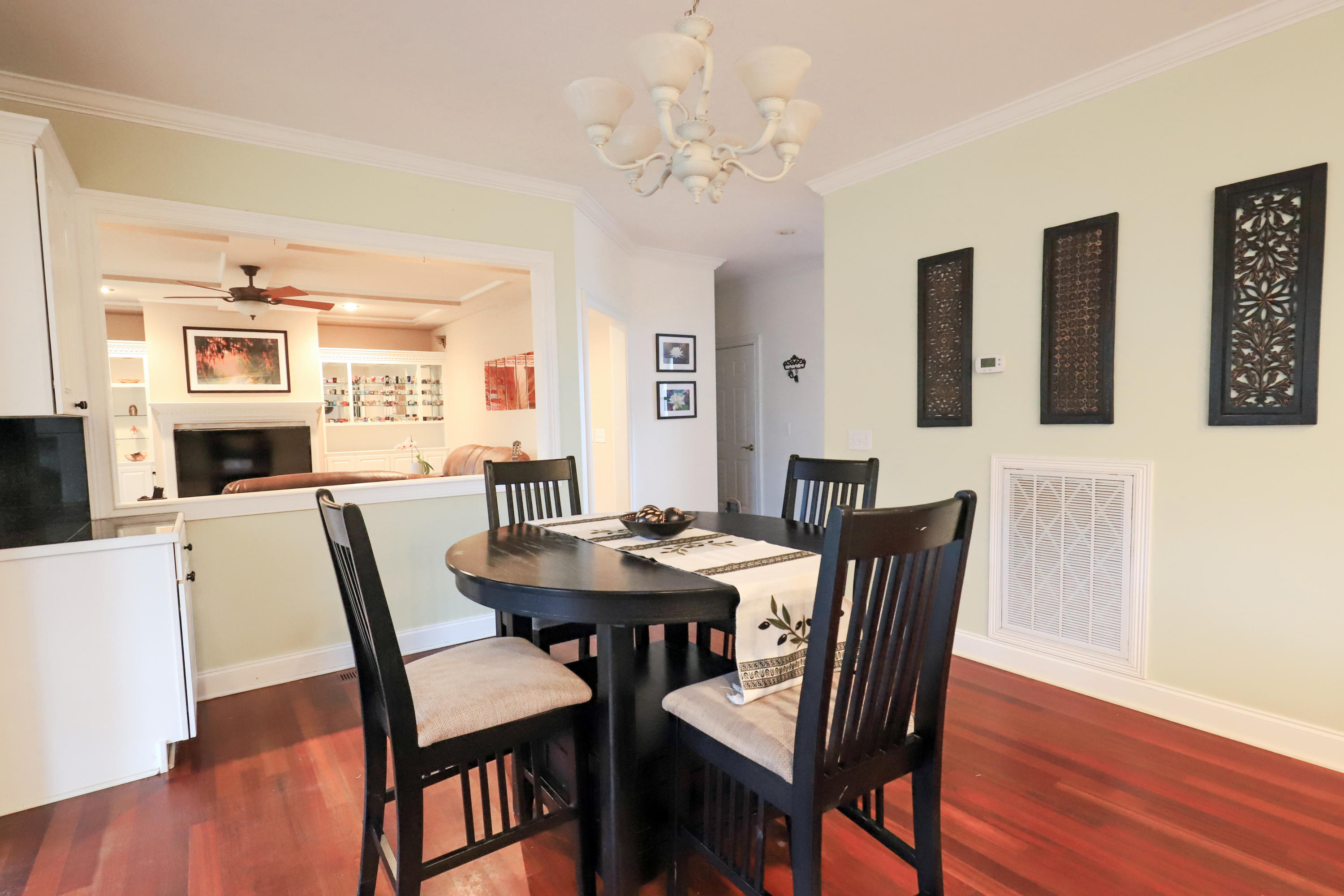 213 Harlech Way Charleston, SC 29414 - Photo 11 of 45 Dinette