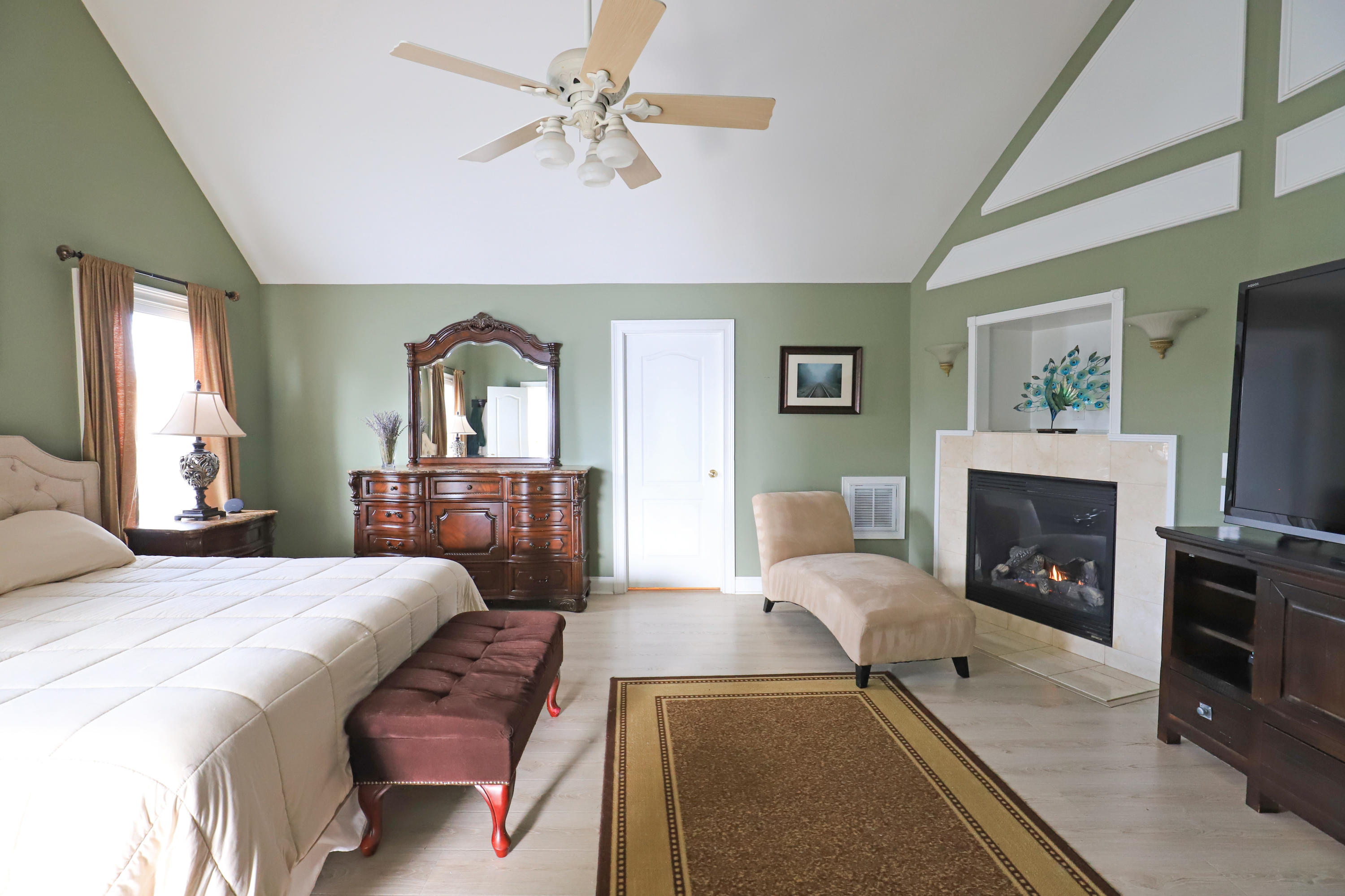 213 Harlech Way Charleston, SC 29414 - Photo 17 of 45 Master Bedroom