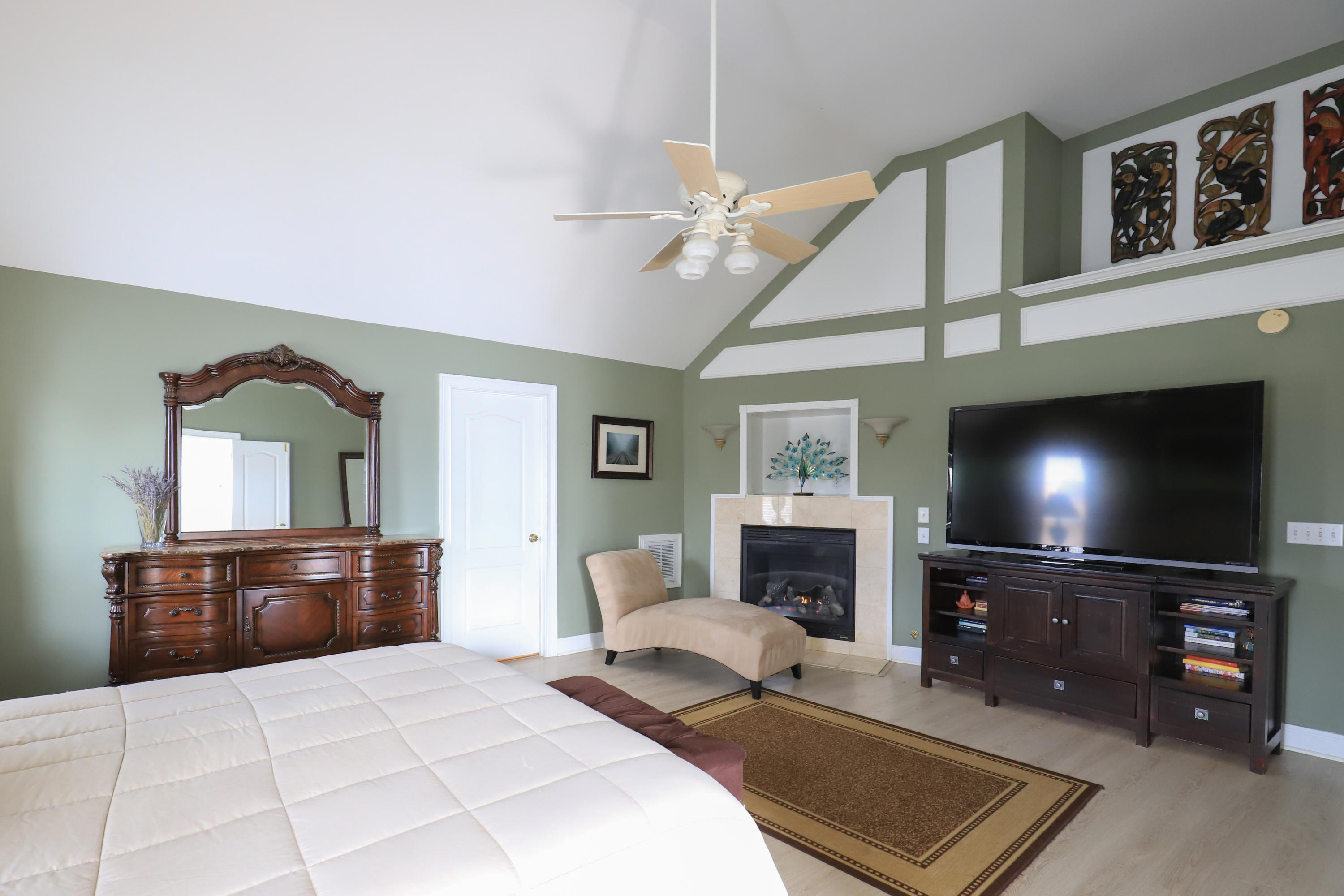 213 Harlech Way Charleston, SC 29414 - Photo 20 of 45 Master Bedroom