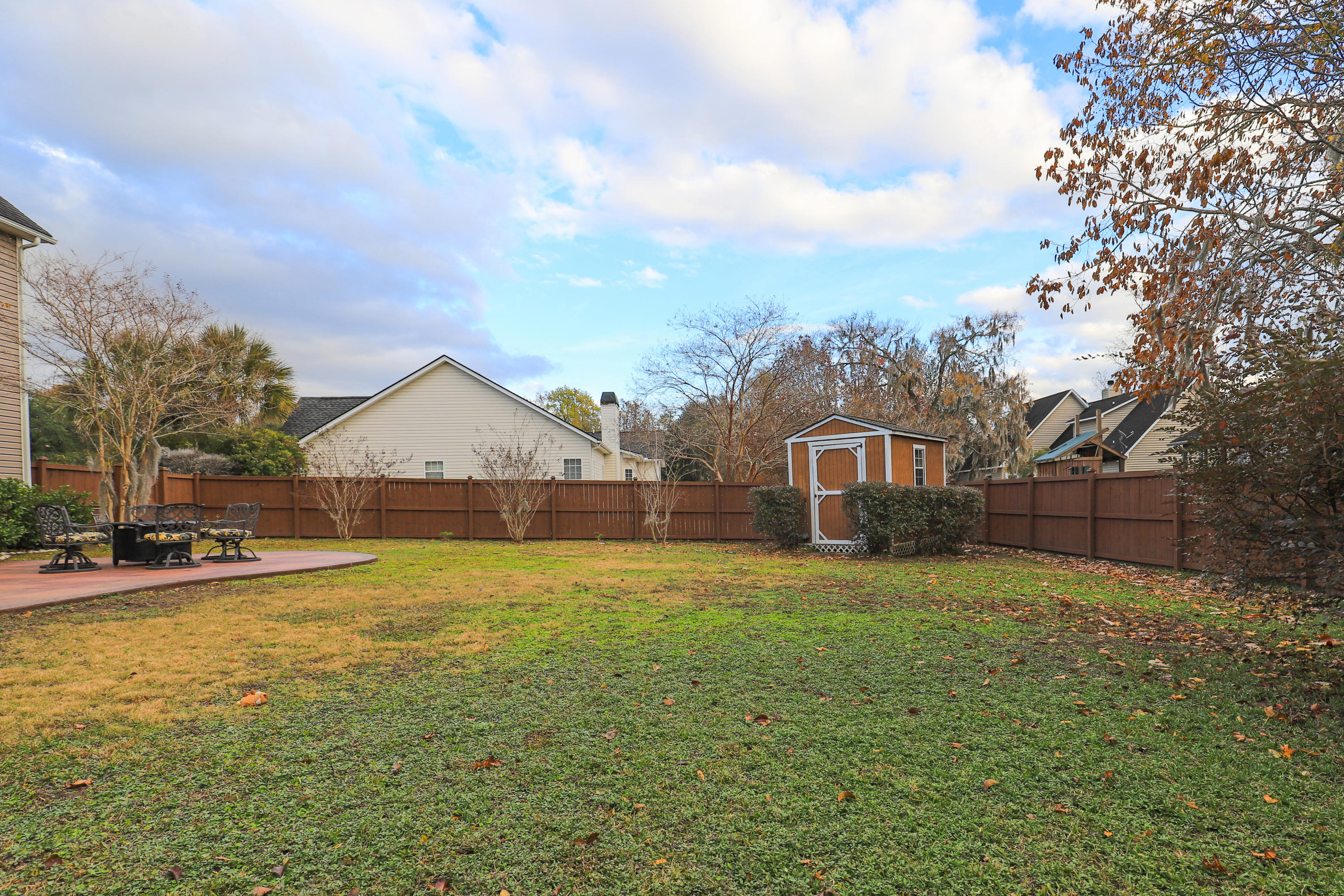 213 Harlech Way Charleston, SC 29414 - Photo 43 of 45 Backyard