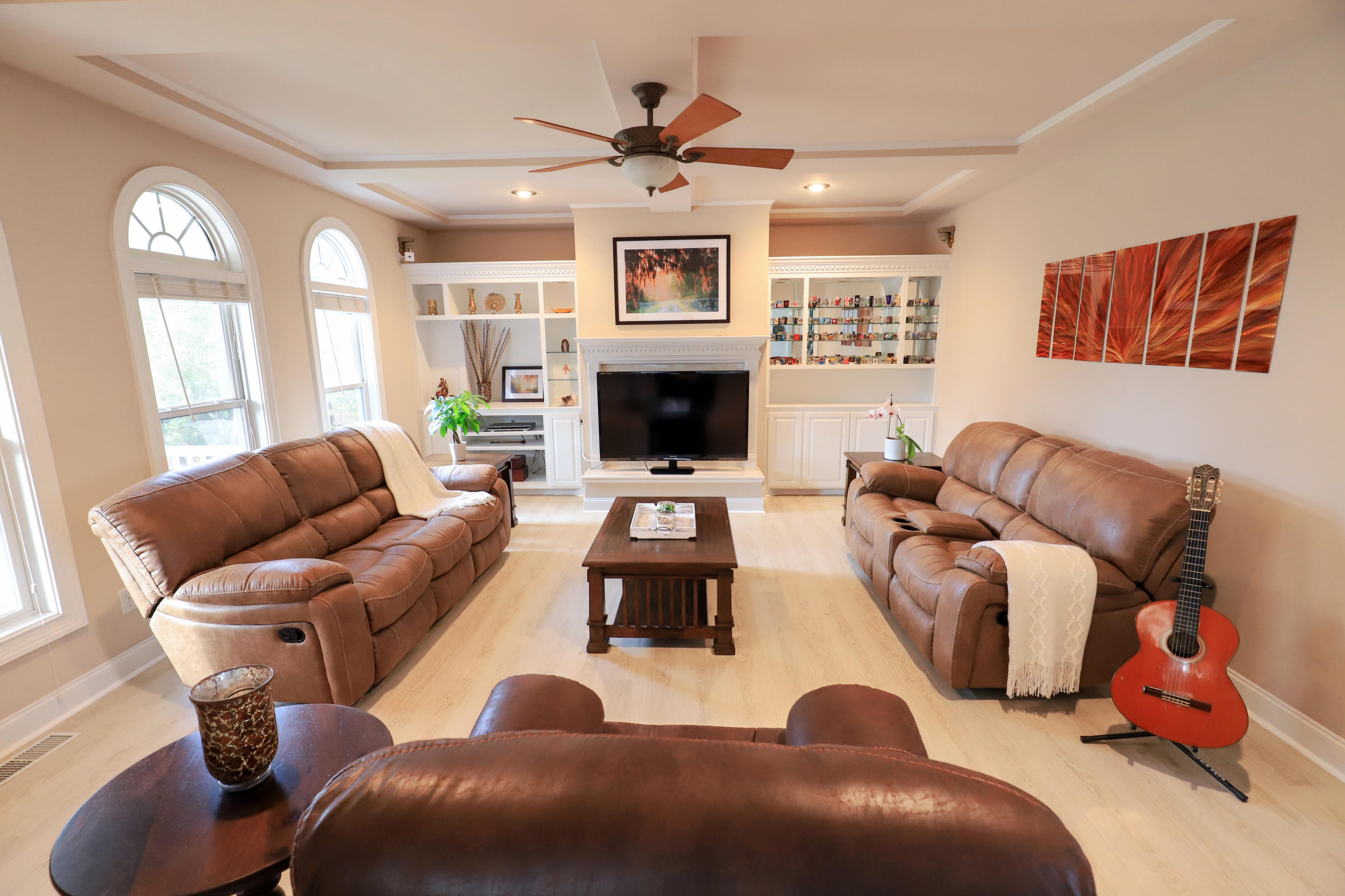 213 Harlech Way Charleston, SC 29414 - Photo 8 of 45 Living Room