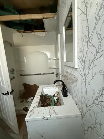 $99,900 | 1021 West Franklin Street, Evansville, IN 47710