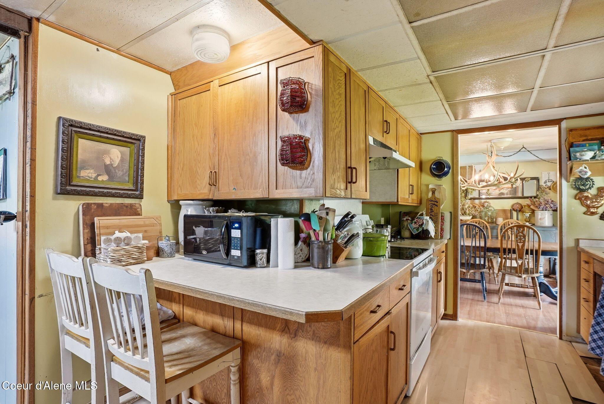 890 Pokey Creek Road Fernwood, ID 83830 - Photo 15 of 45 Kitchen Peninsula