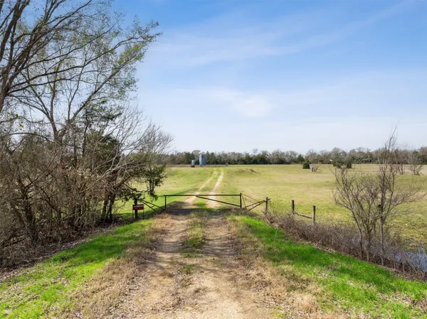 $795,960 | 6804 County Road 126, Caldwell, TX 77836