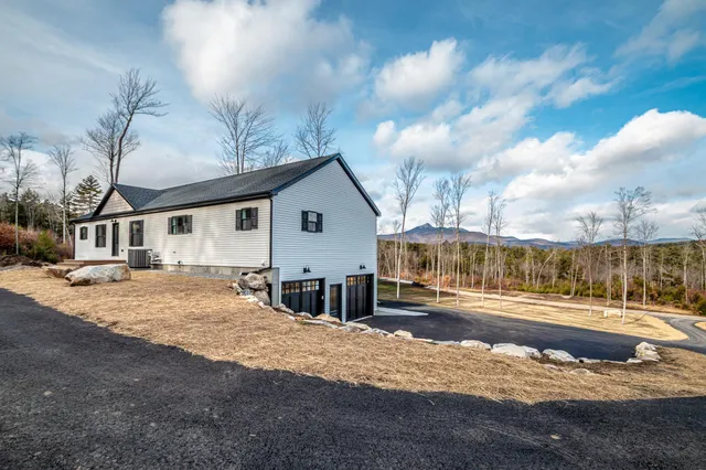$1,200,000 | 63 Whipples Way, Chocorua, NH 03817