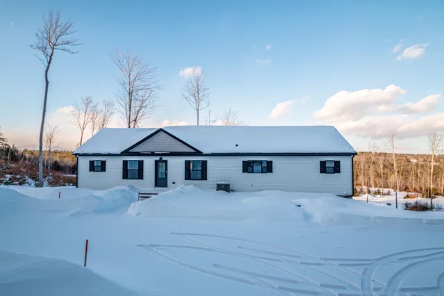 $1,200,000 | 63 Whipples Way, Chocorua, NH 03817