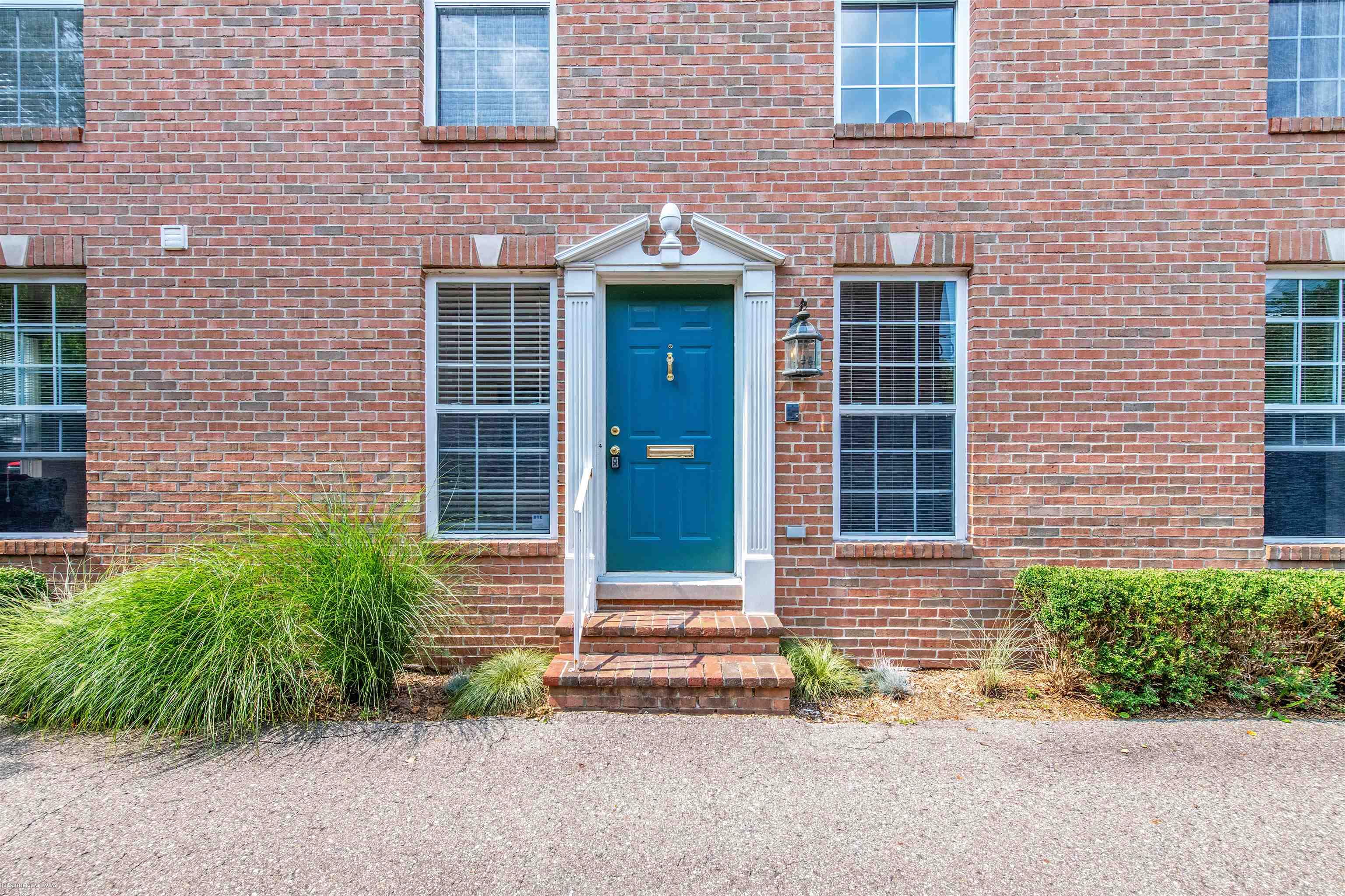 860 Neff Road Grosse Pointe, MI 48230 - Photo 2 of 30