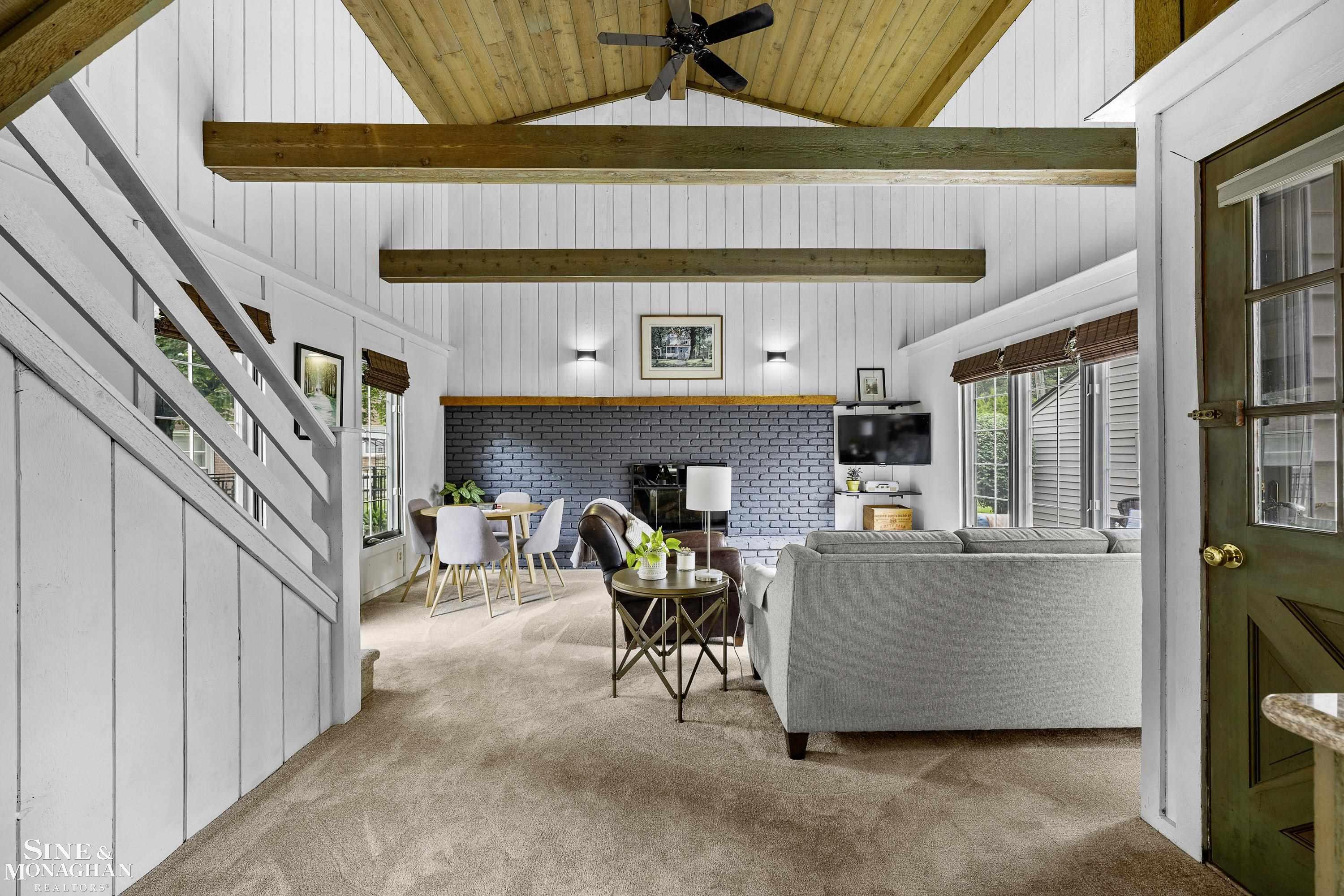 1344 Torrey Road Grosse Pointe, MI 48236 - Photo 15 of 53 50179488-a2a7e7a7-3a38-40ba-8857-c326b9eb413c.JPG