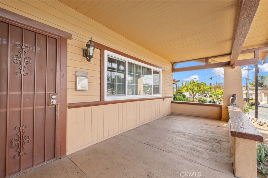 1816 Main Street Riverside, CA 92501 - Photo 3 of 34