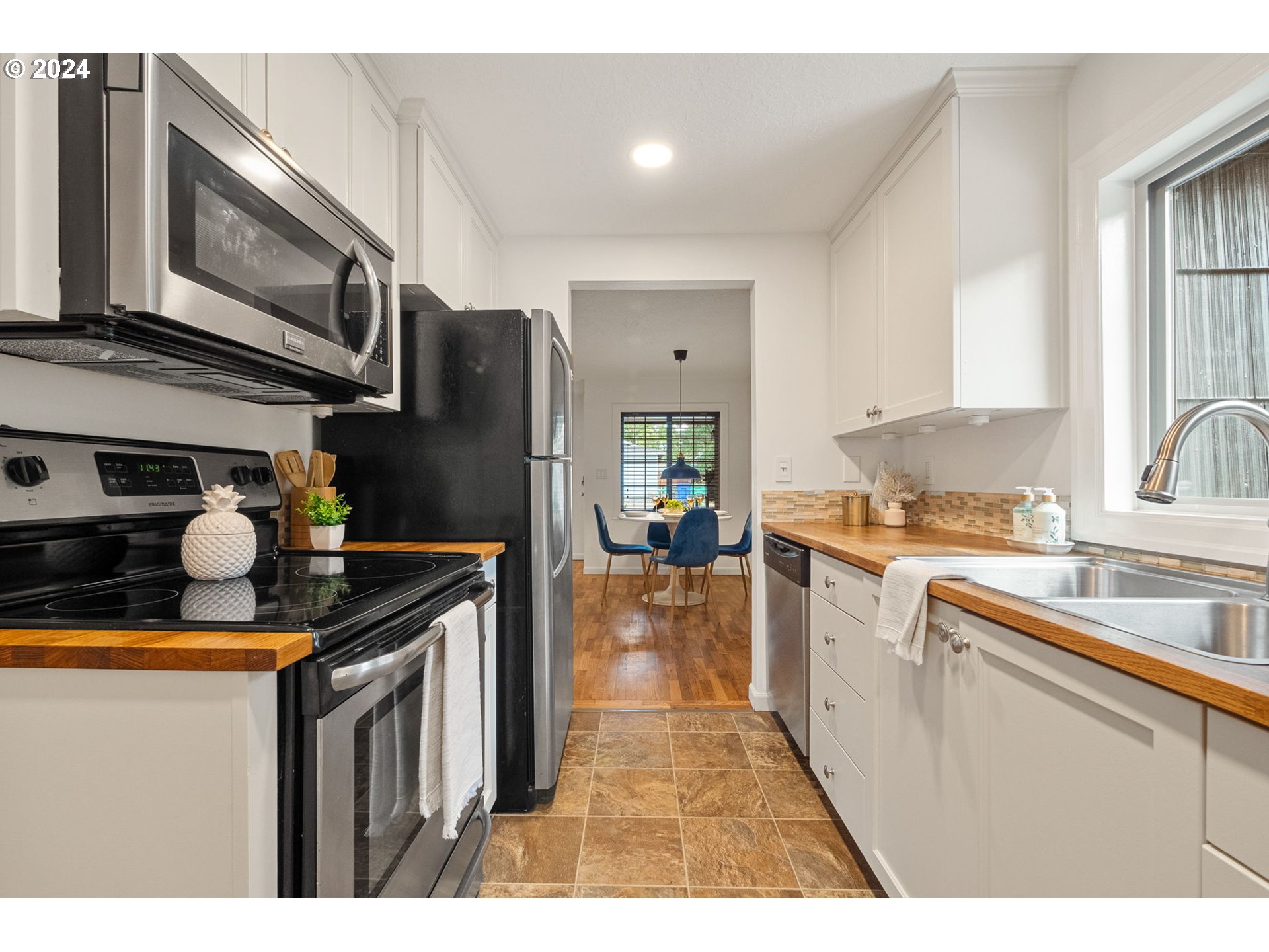 7650 Southeast Rural Street Portland, OR 97206 - Photo 5 of 43 Gallery Image 5