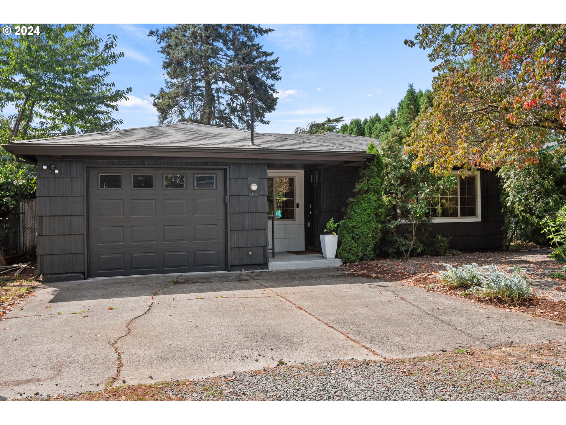 7650 Southeast Rural Street Portland, OR 97206 - Photo 10 of 43 Gallery Image 10