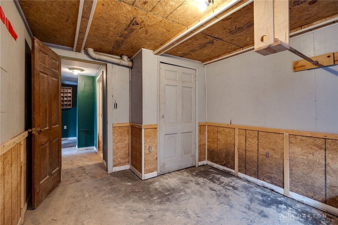 2456 Moore Road Hamilton, OH 45013 - Photo 26 of 37