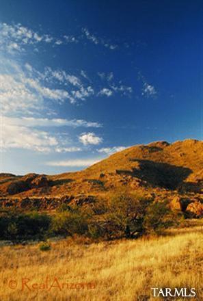 16 Shadow Crest Rio Rico, AZ 85648 - Photo 10 of 12