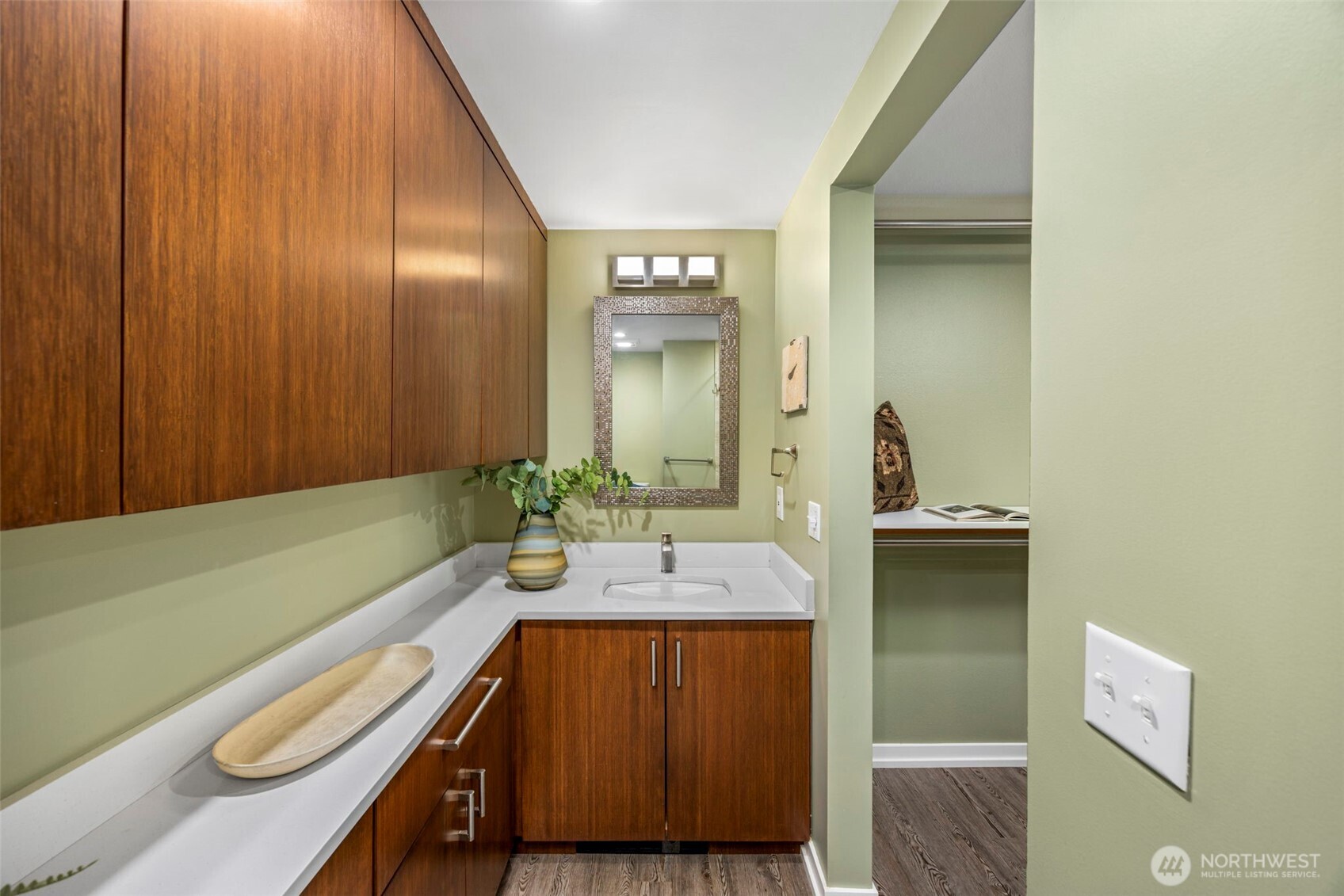 7001 Sand Point Way Northeast, Unit B212 Seattle, WA 98115 - Photo 17 of 32
