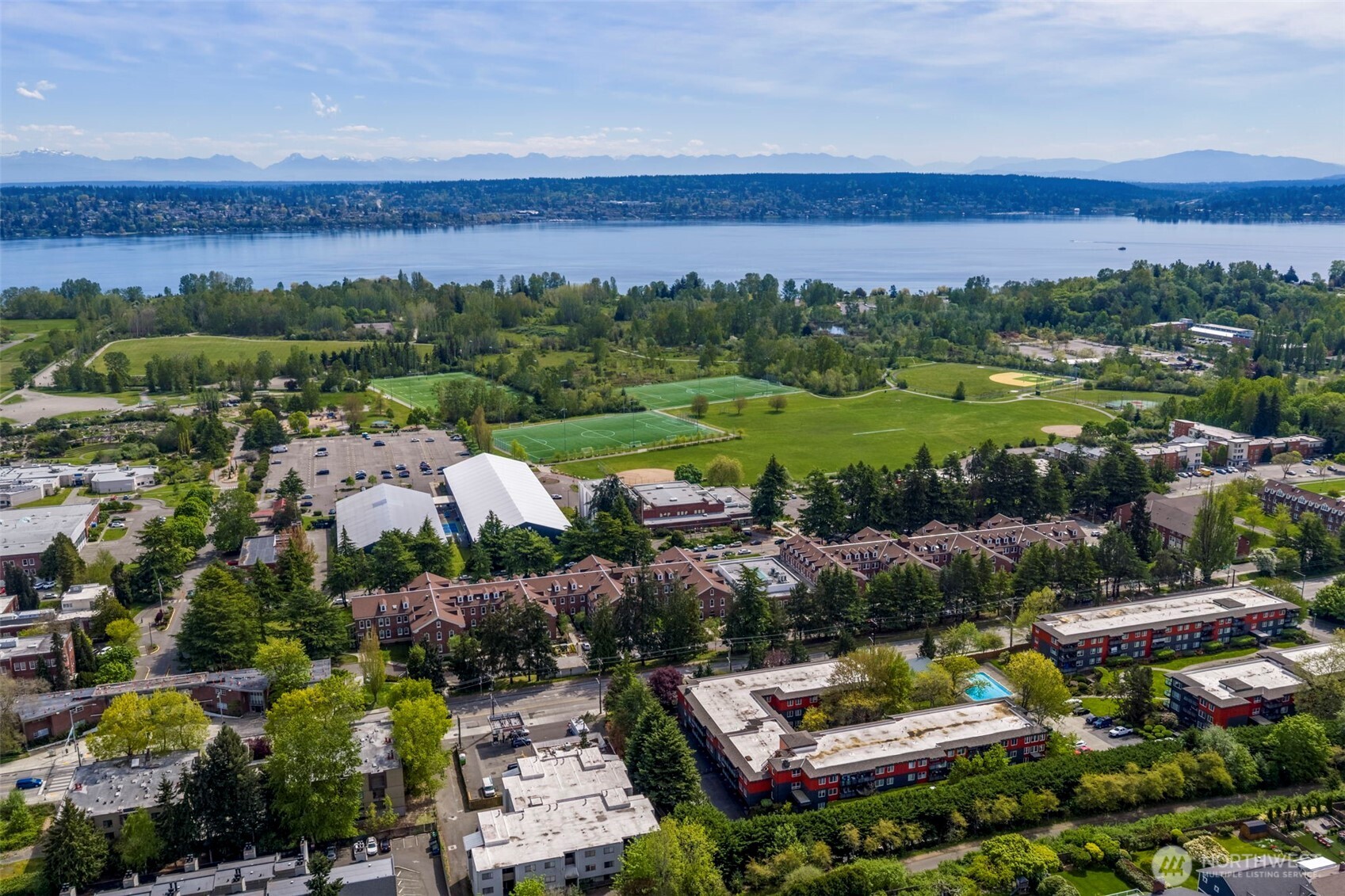7001 Sand Point Way Northeast, Unit B212 Seattle, WA 98115 - Photo 30 of 32
