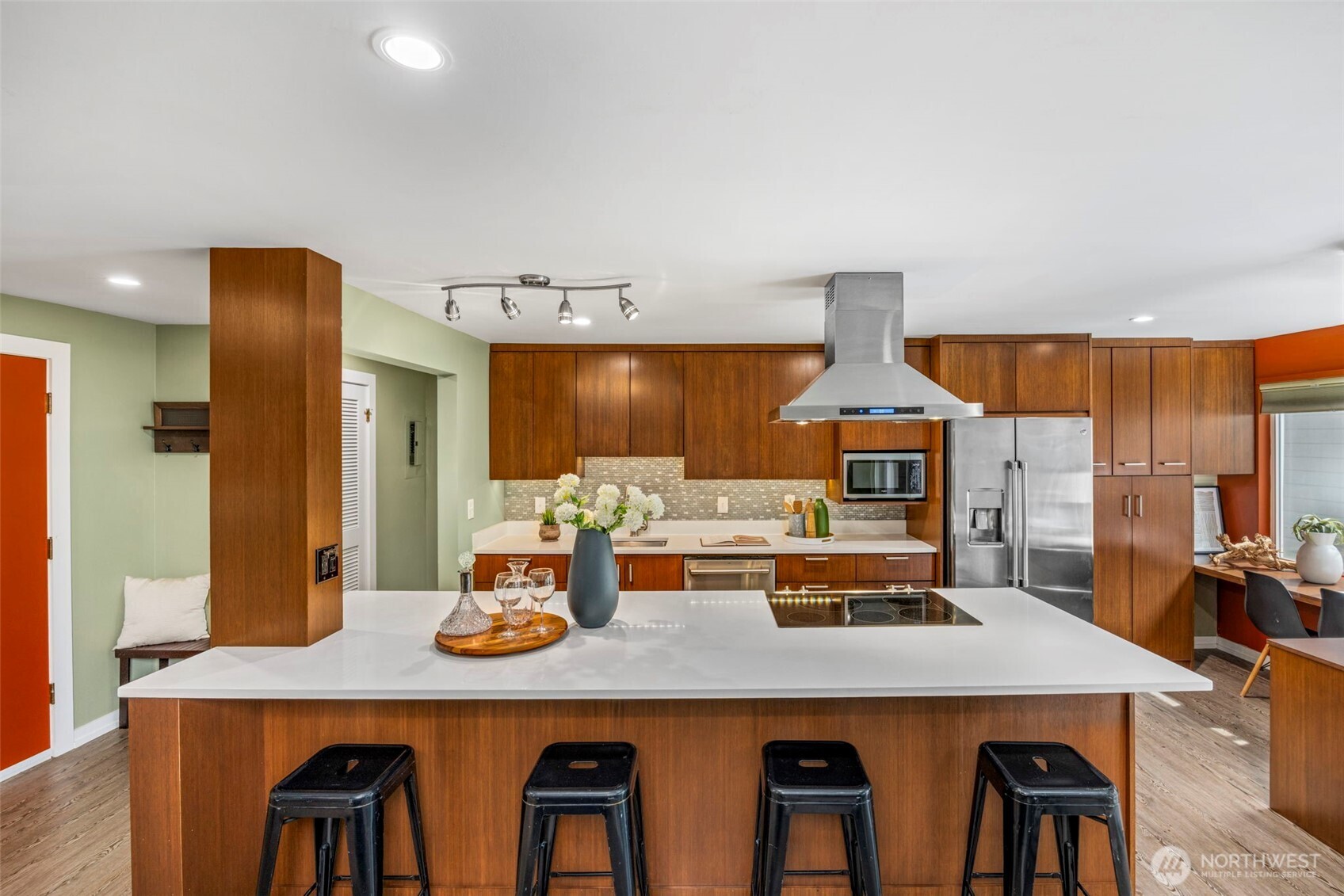7001 Sand Point Way Northeast, Unit B212 Seattle, WA 98115 - Photo 4 of 32