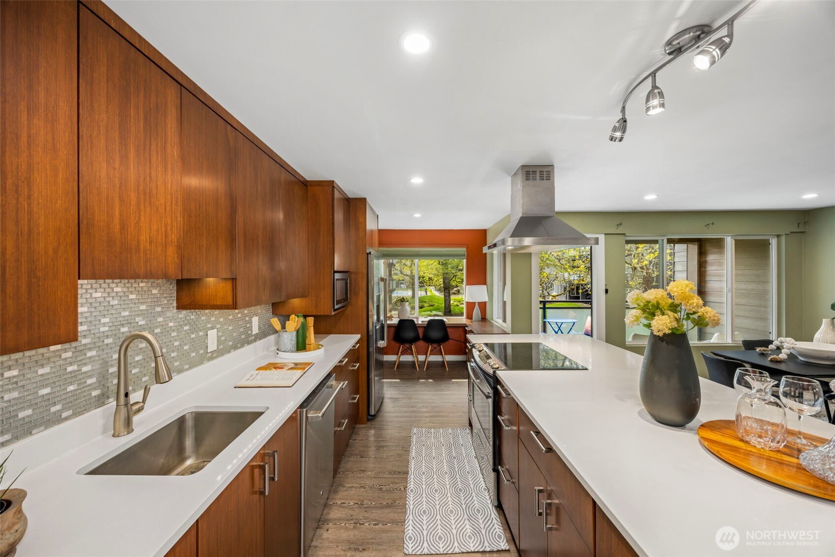 7001 Sand Point Way Northeast, Unit B212 Seattle, WA 98115 - Photo 6 of 32
