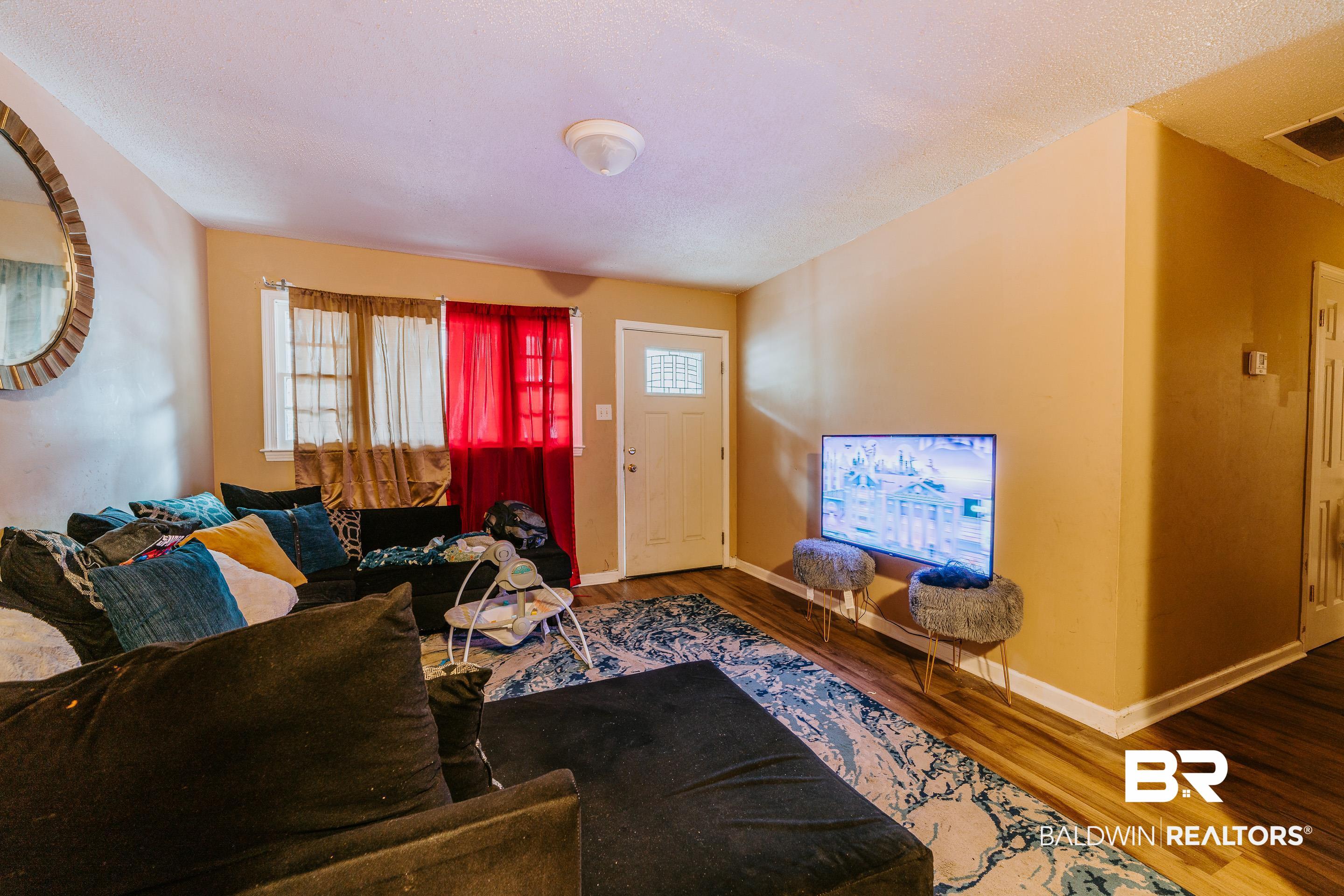 1257 Amelia Avenue Mobile, AL 36608 - Photo 2 of 13