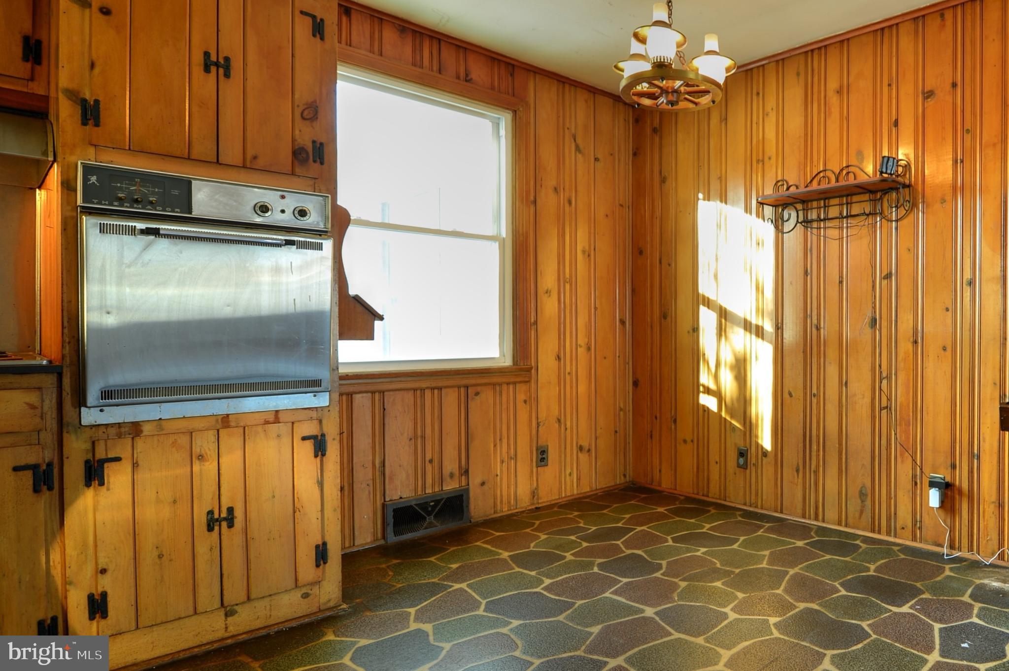 51 Silver Spring Road Mechanicsburg, PA 17050 - Photo 6 of 19 Gallery Image 6