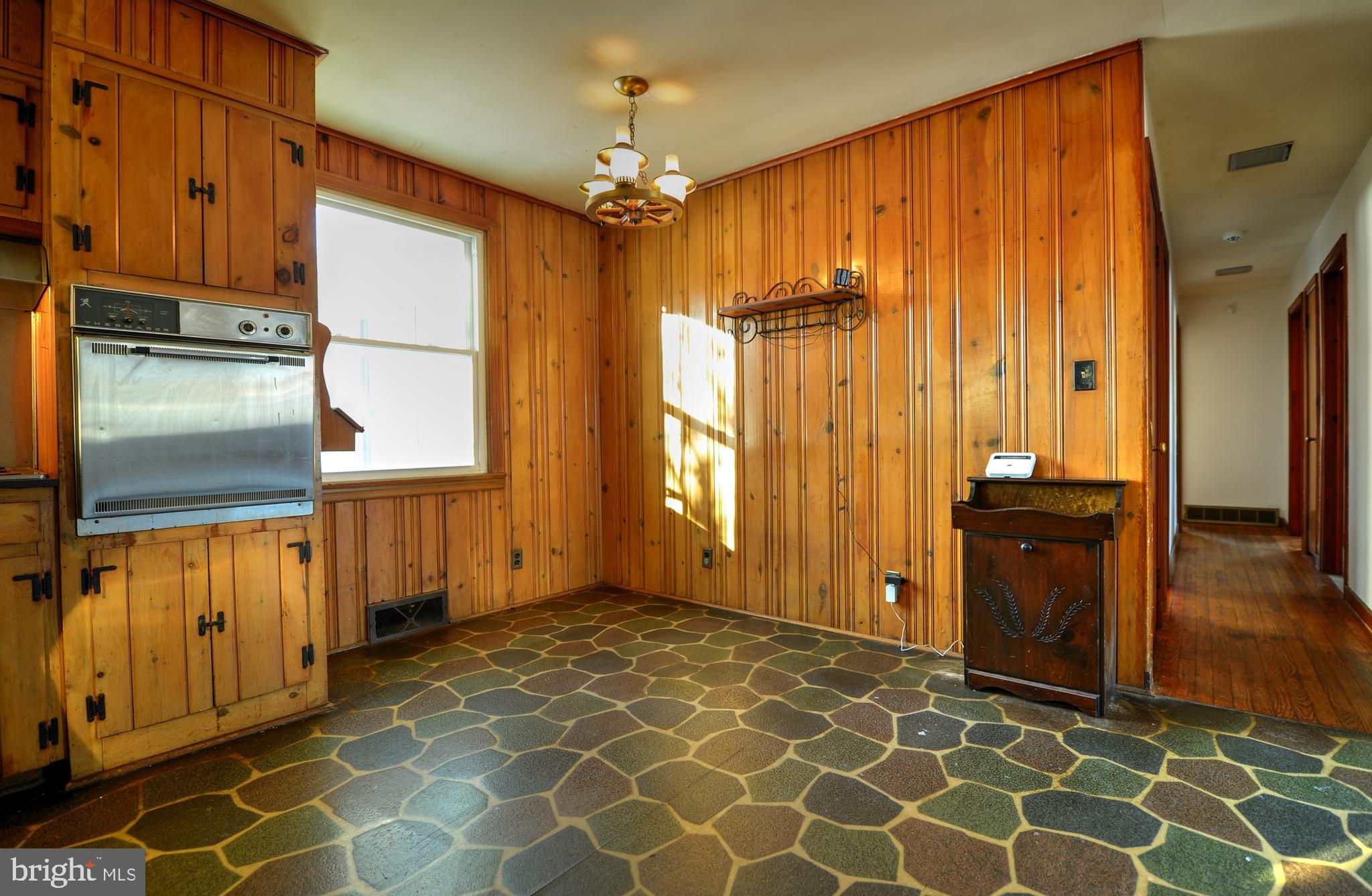 51 Silver Spring Road Mechanicsburg, PA 17050 - Photo 7 of 19 Gallery Image 7