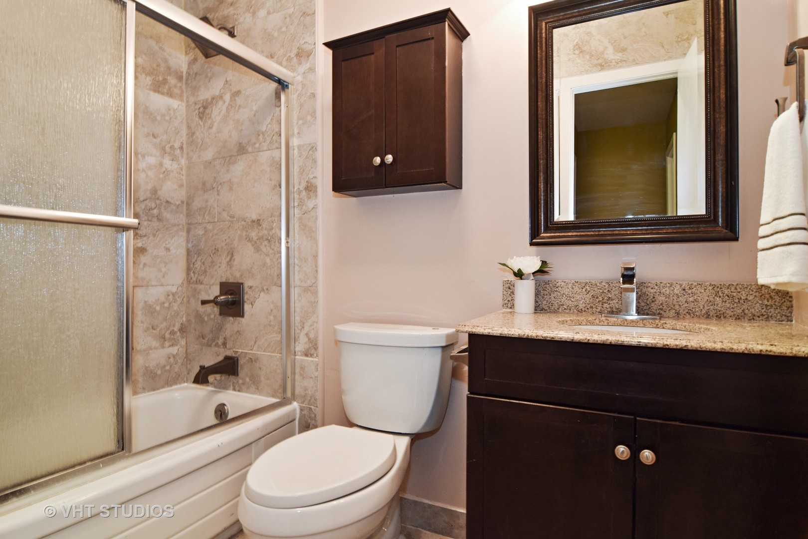 1675 Bedford Road Hoffman Estates, IL 60169 - Photo 12 of 15