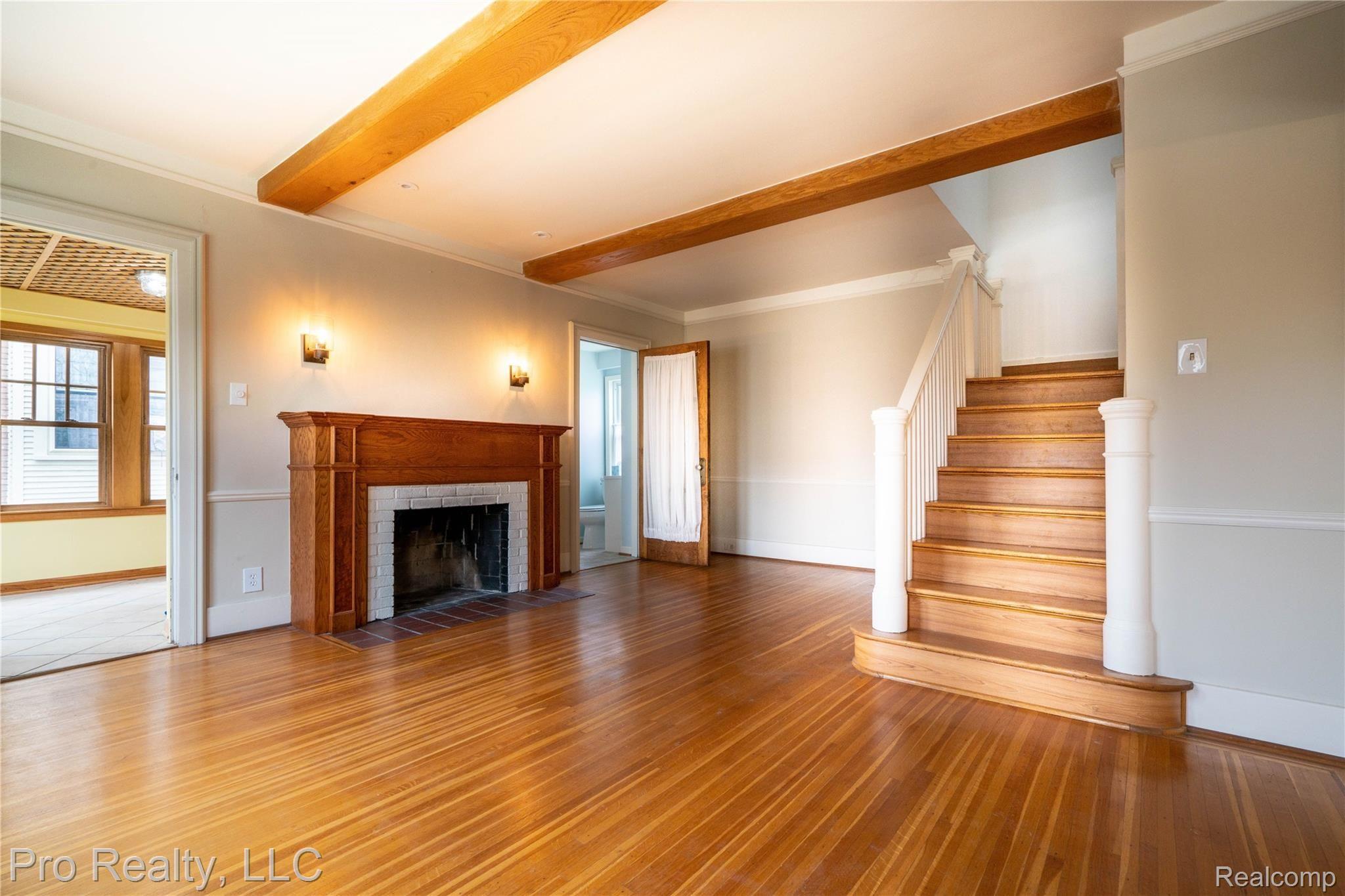 1135 Nottingham Road Grosse Pointe, MI 48230 - Photo 9 of 21 DSC03719-HDR.jpg