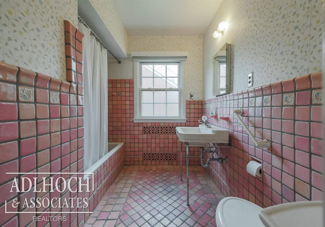 1037 Cadieux Road Grosse Pointe Park, MI 48230 - Photo 11 of 39