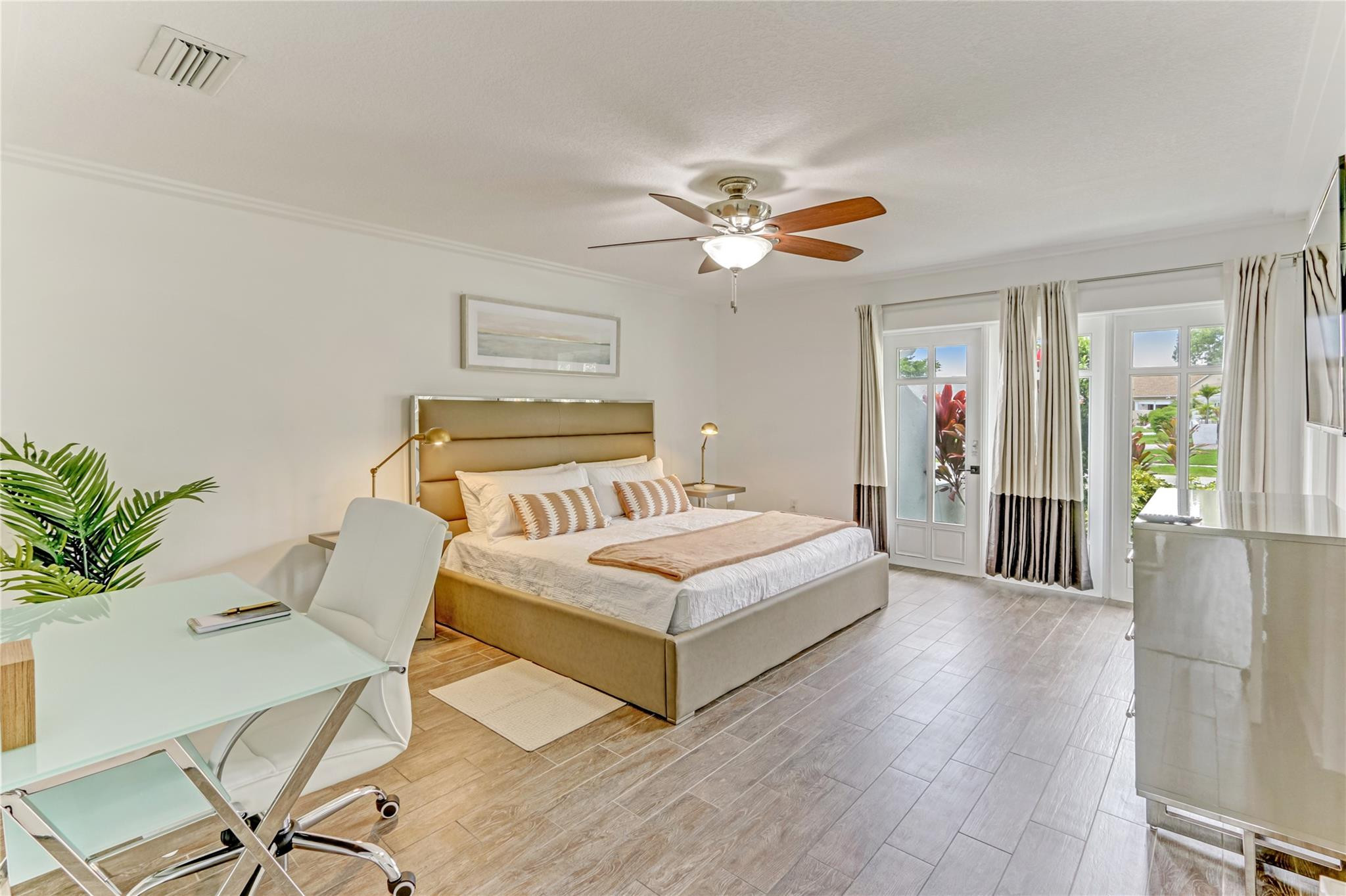 16643 Redwood Way Weston, FL 33326 - Photo 10 of 45 Photo 10