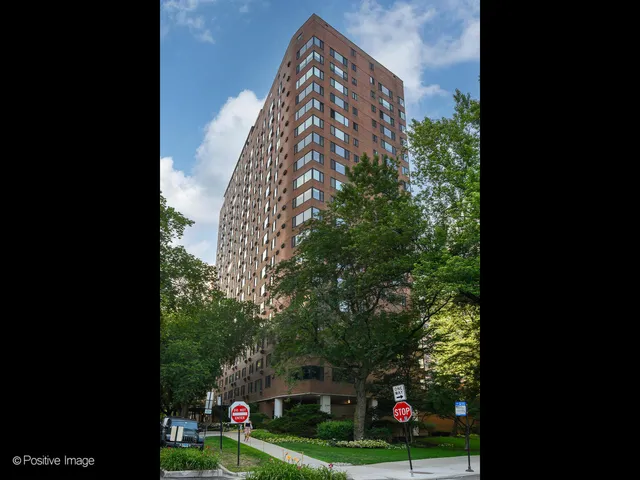 $207,000 | 3100 North Lake Shore Drive, Unit 310, Chicago, IL 60657