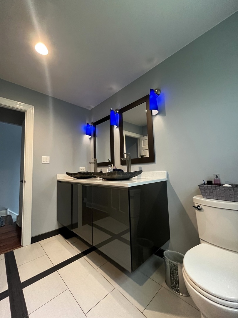 16W311 93rd Place Burr Ridge, IL 60527 - Photo 16 of 27 Gallery Image 16