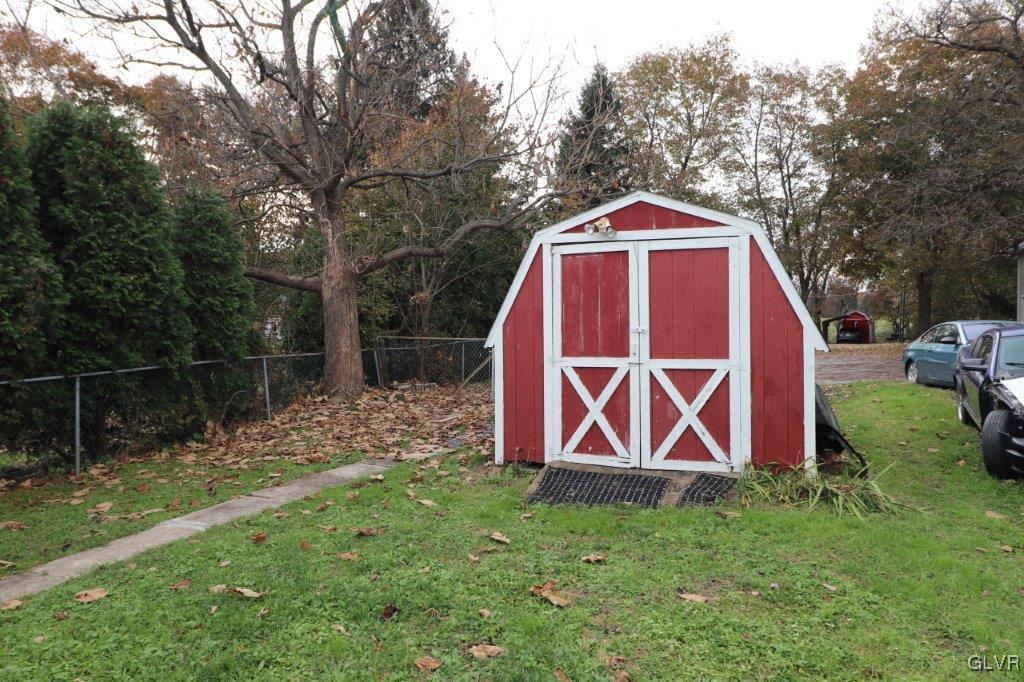 1886 Dinkey Road Lehighton, PA 18235 - Photo 33 of 39 Shed