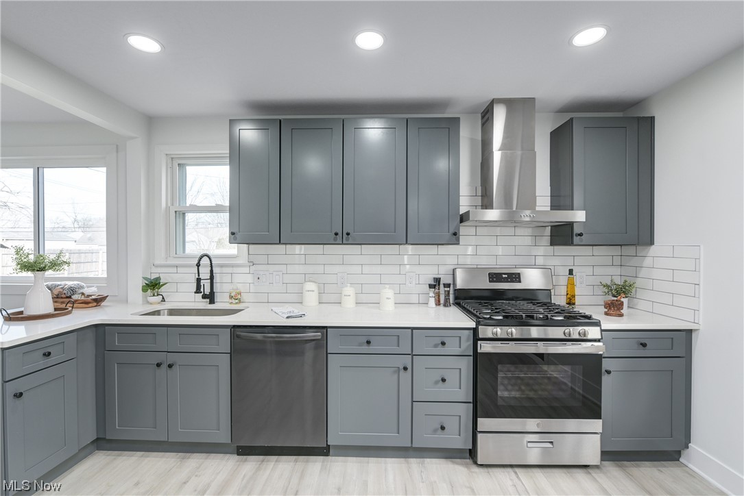 18812 Homeway Road Cleveland, OH 44135 - Photo 3 of 35 Gallery Image 3