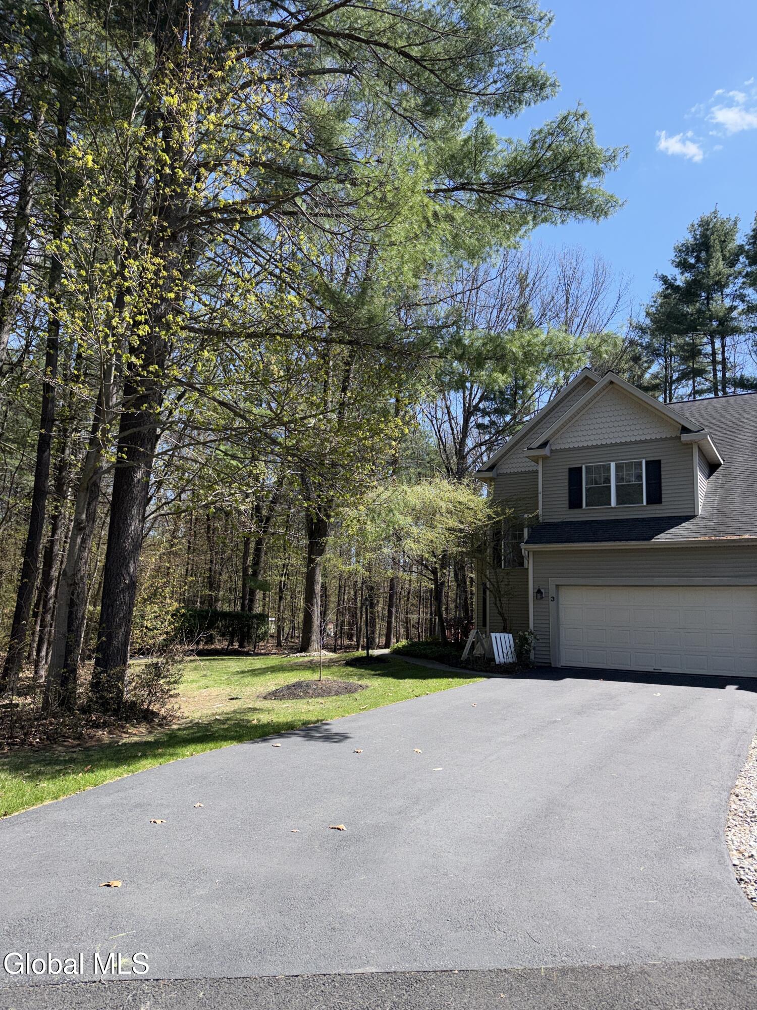 3 Donegal Way Wilton, NY 12866 - Photo 2 of 44 IMG_0816