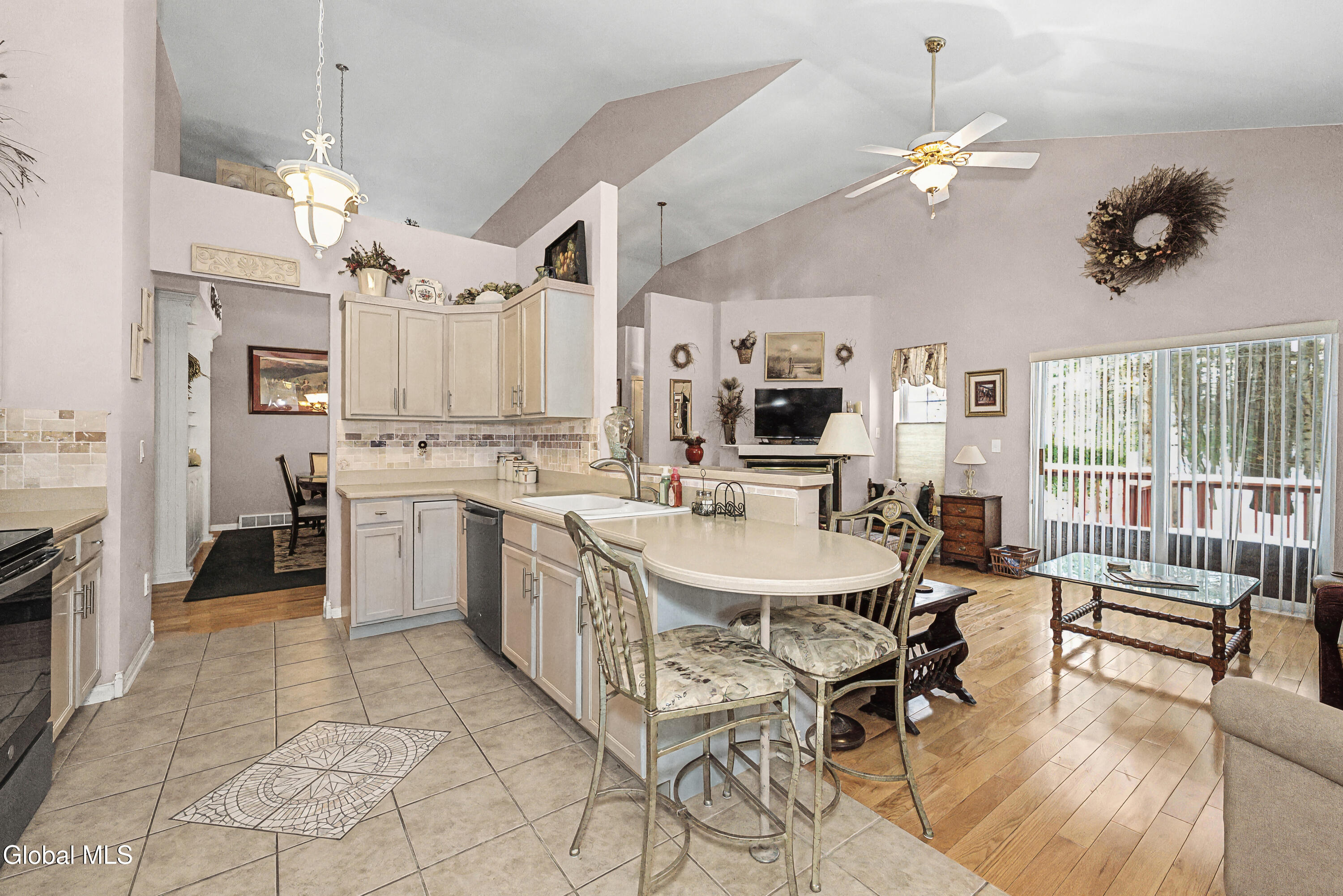 3 Donegal Way Wilton, NY 12866 - Photo 6 of 44 3 Kitchen 3