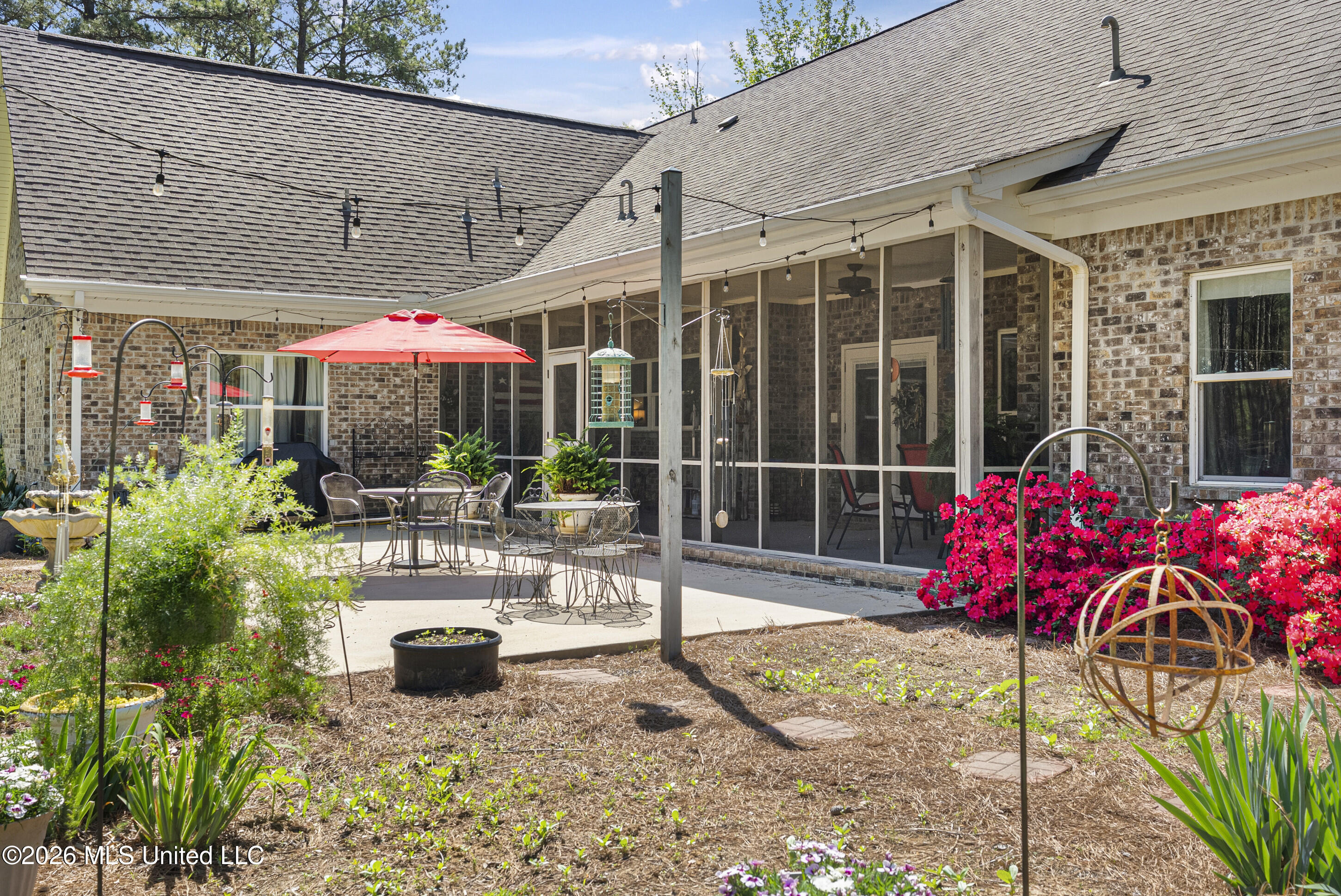 333 Paul White Road Como, MS 38619 - Photo 18 of 51 New 333 Patio