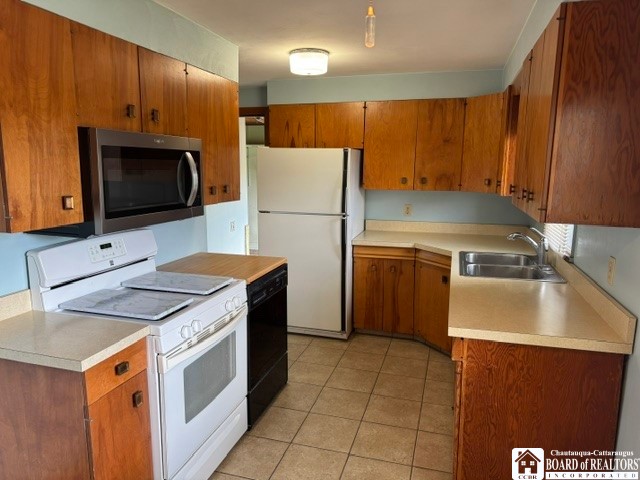 3579 Nutt Road Jamestown, NY 14701 - Photo 3 of 22