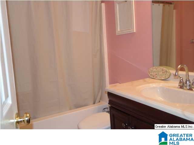 996 10th Street, Unit 2 Pleasant Grove, AL 35127 - Photo 13 of 27