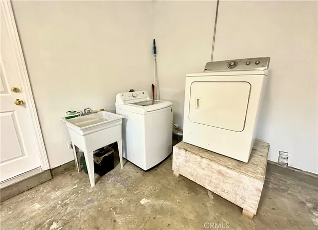 $4,950 | 7245 Baek Court, Van Nuys, CA 91405