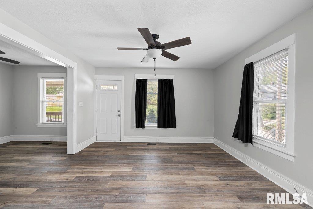 1102 18th Street Moline, IL 61265 - Photo 24 of 25 Gallery Image 24
