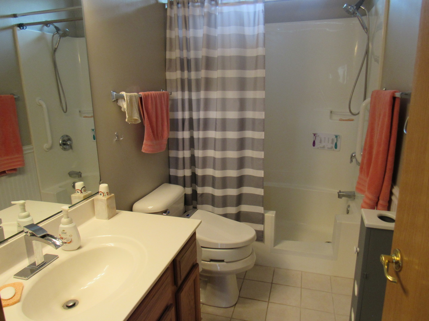 273 Rodeo Drive Grayslake, IL 60030 - Photo 16 of 25 Gallery Image 16