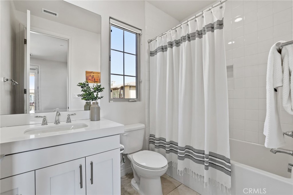 49 Saddlehorn Irvine, CA 92602 - Photo 44 of 73