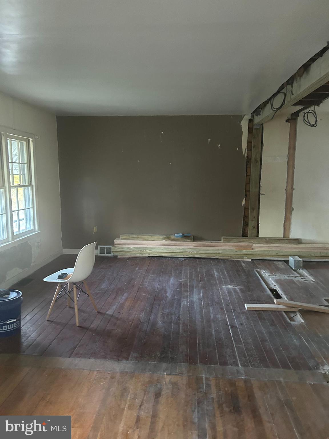 2638 Fairview Avenue Reading, PA 19606 - Photo 4 of 9