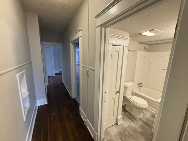 $1,595 | 949 Mansfield Street, Unit 2, Nashville, TN 37206