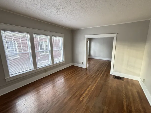 $1,595 | 949 Mansfield Street, Unit 2, Nashville, TN 37206