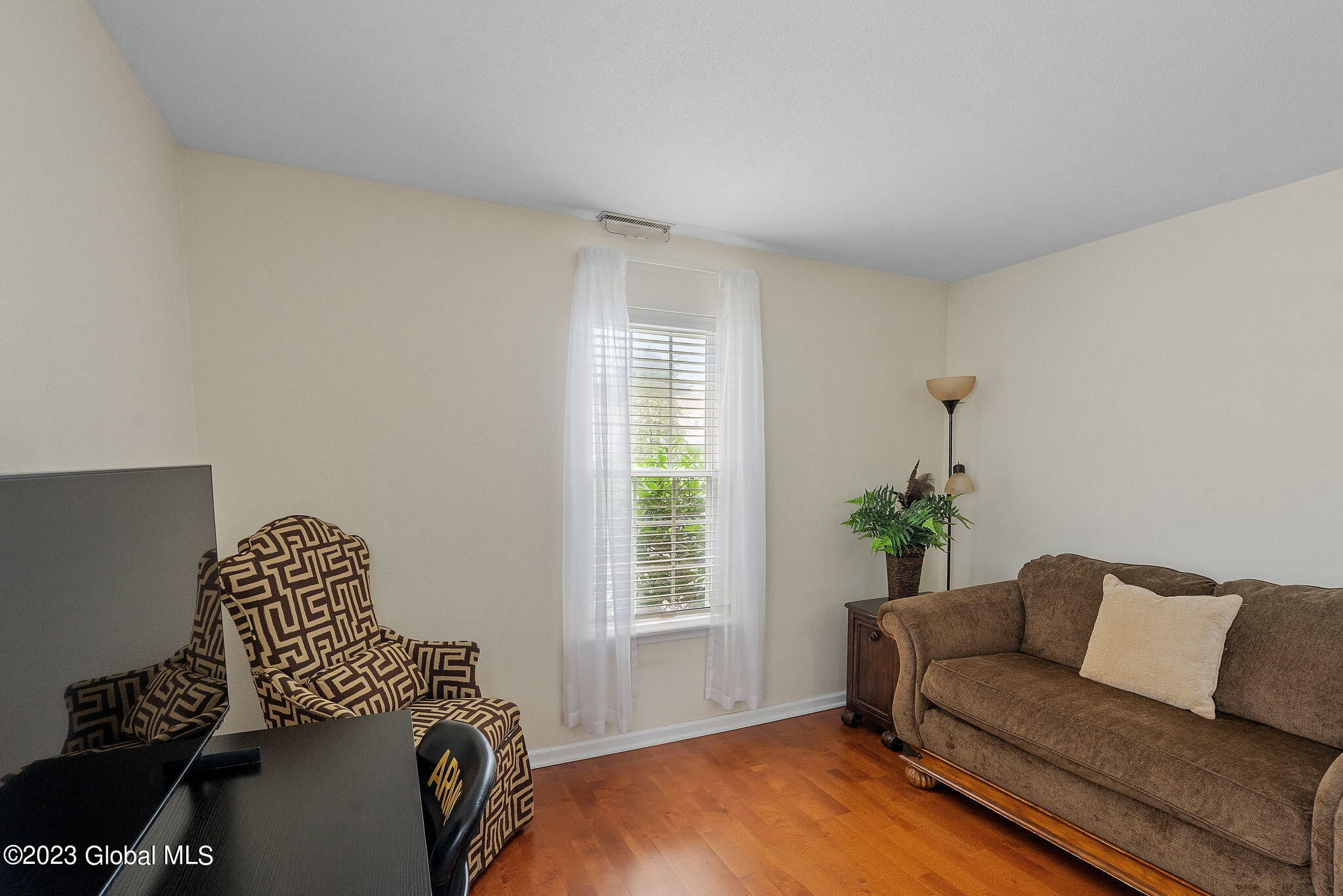 8 Highpointe Drive Troy, NY 12182 - Photo 16 of 57 32-web-or-mls-8-highpointe-dr